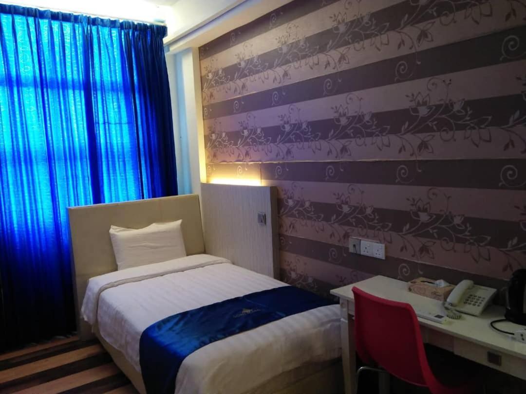 4Orty Inn Бинтулу Екстериор снимка