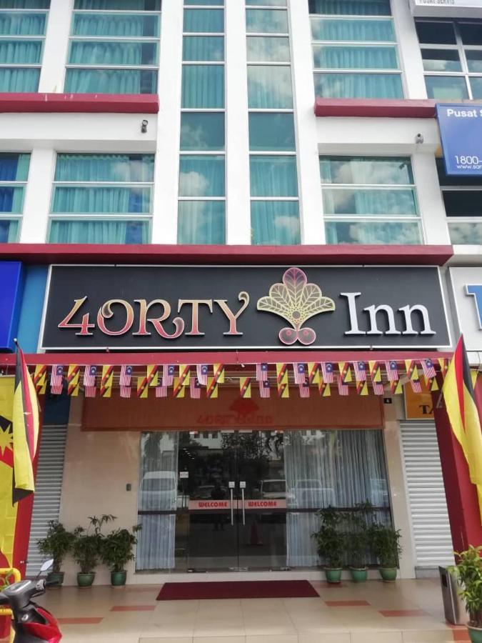 4Orty Inn Бинтулу Екстериор снимка