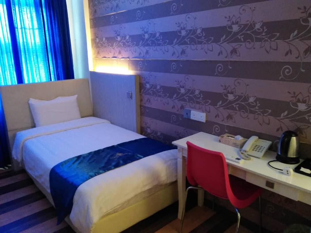 4Orty Inn Бинтулу Екстериор снимка