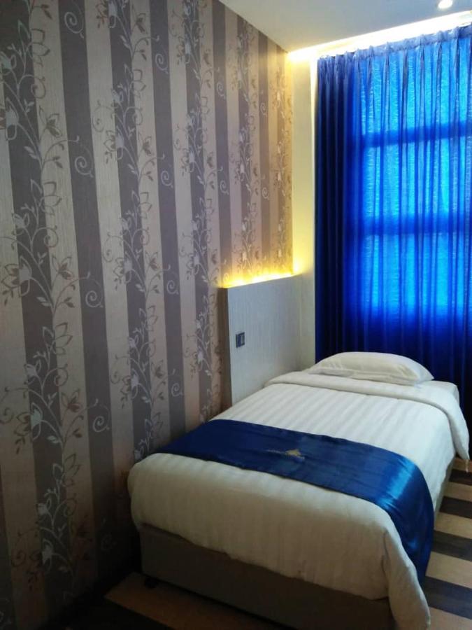 4Orty Inn Бинтулу Екстериор снимка