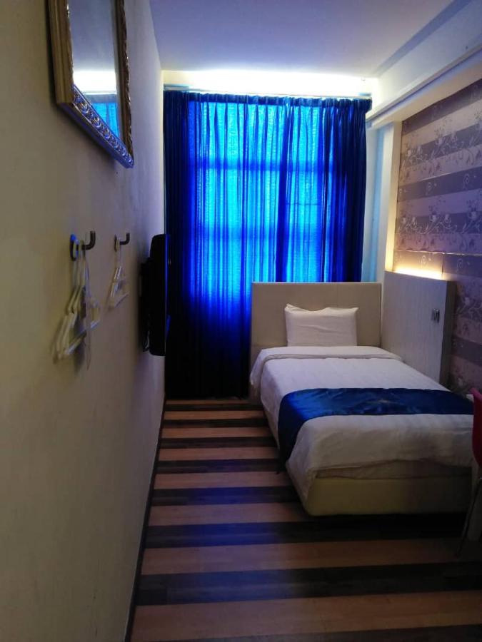 4Orty Inn Бинтулу Екстериор снимка